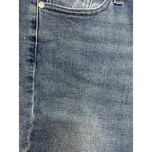 Judy Blue Lt Blue Denim Mid Rise Cropped Bootcut Jeans JB88249 MD - Picture 2 of 5